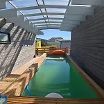 Apartment Mechanical Cottage, Old Cars And Bikes